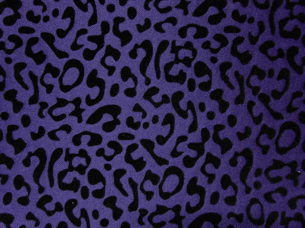 Úplet tmavomodrý "čierny zamatový vzor" 