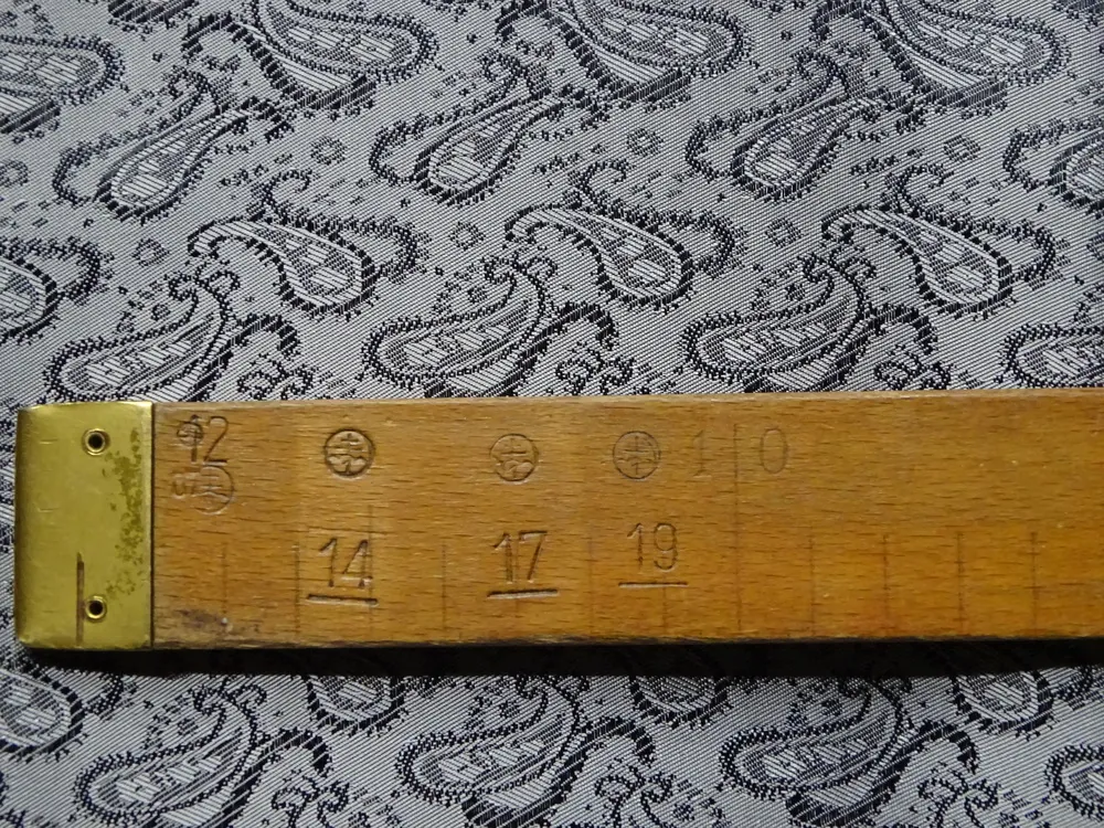 Podšívka sivá "čierny kašmírový vzor" - talianska kolekcia  