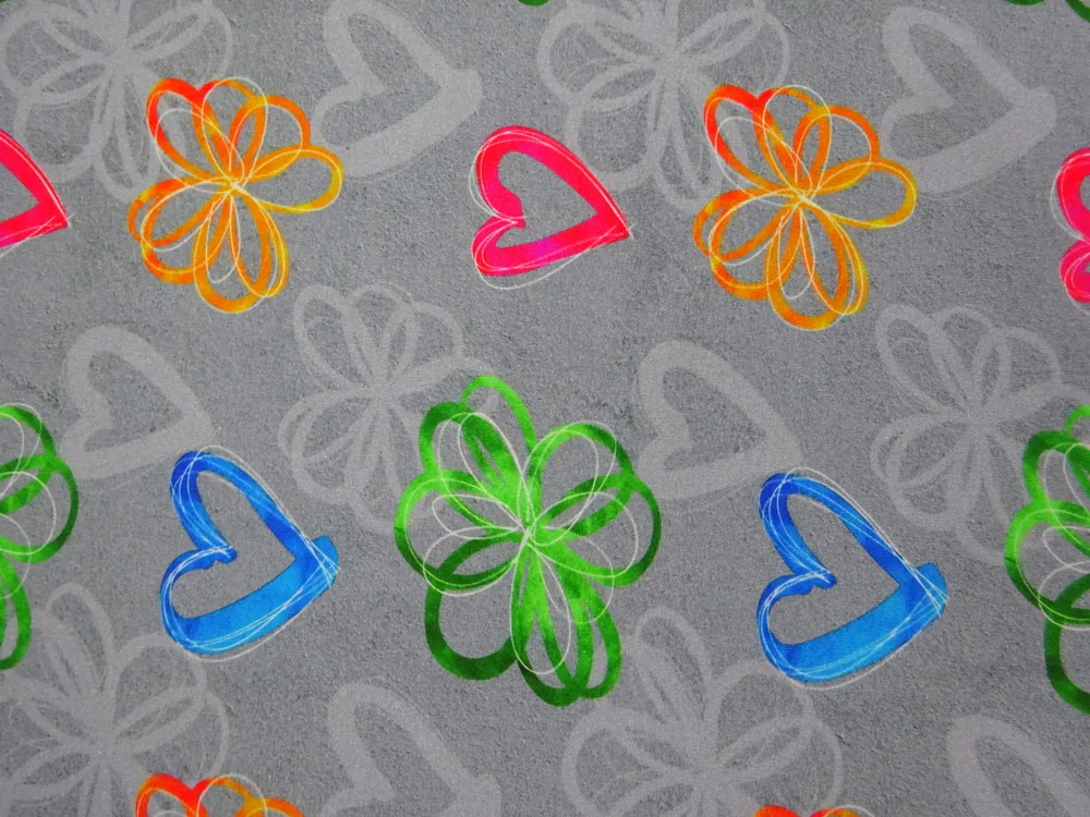 Teplákovina sivá "kvety, srdiečka" 