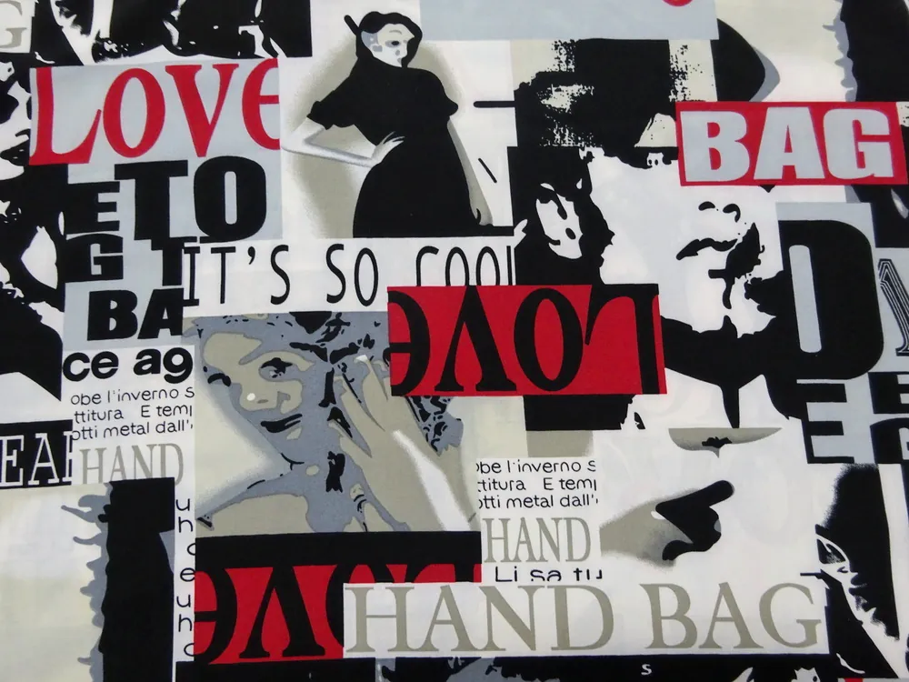 Šatovka Beggy farebná "nápisy, postavy" 