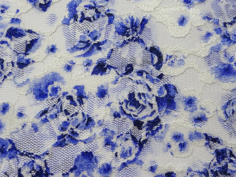 Krajka elastická bielo-modrá "kvety" 