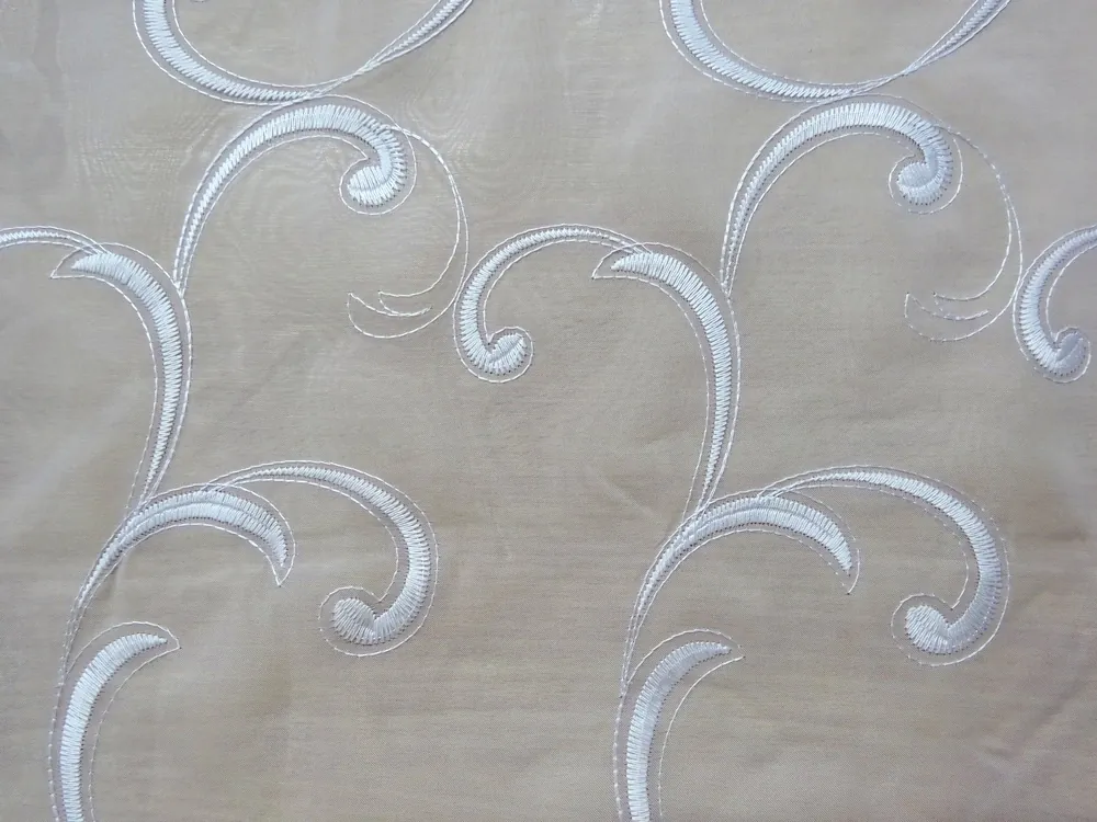 Záclona biela "biely vyšívaný vzor" - 180 cm