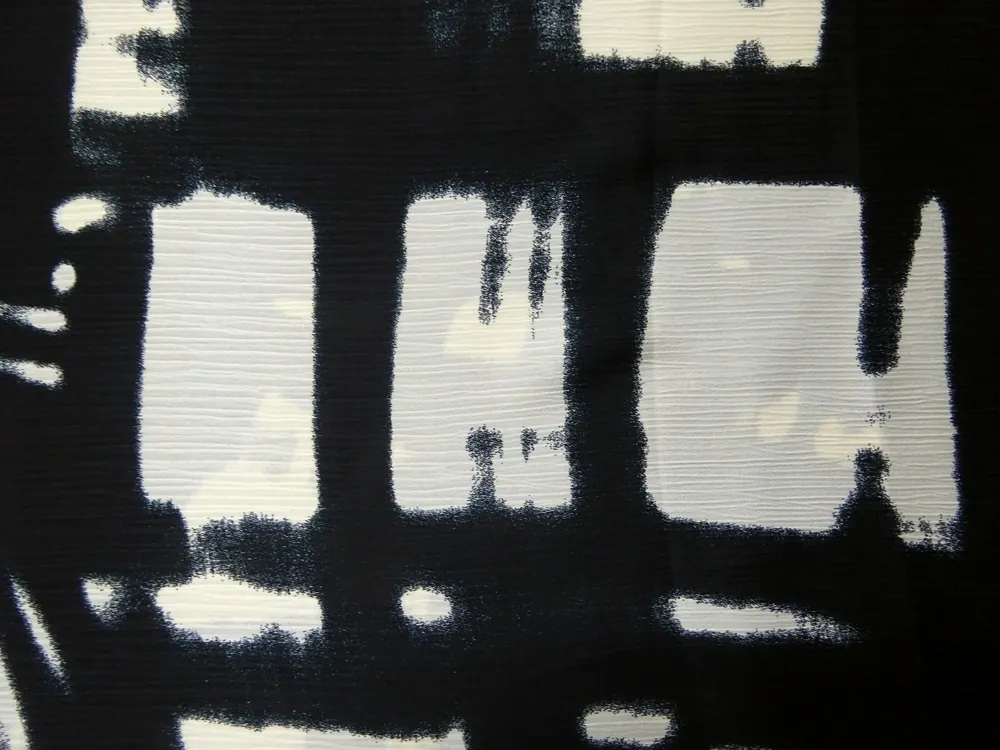 Šatovka Mersi čierna "svetložltý vzor" 