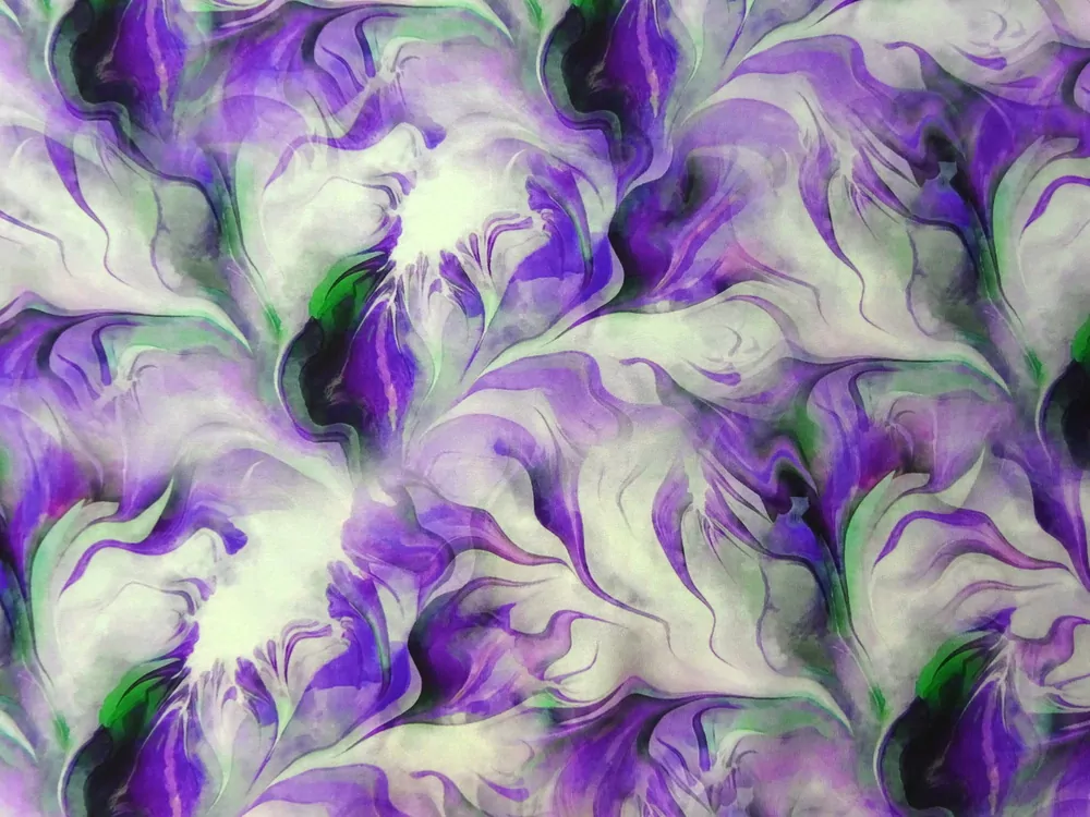 Hodváb bielo-zeleno-fialový "vzorovaný" 