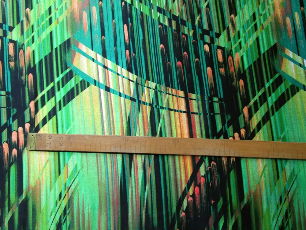 Satén zelený "pomarančové a čierne čiary"