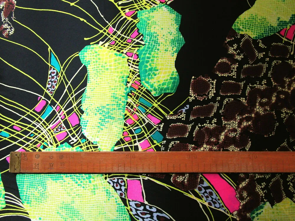 Satén silky čierny "snake" 