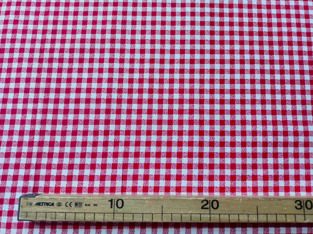 Poťahovka tenká "červeno-biele kocky" 