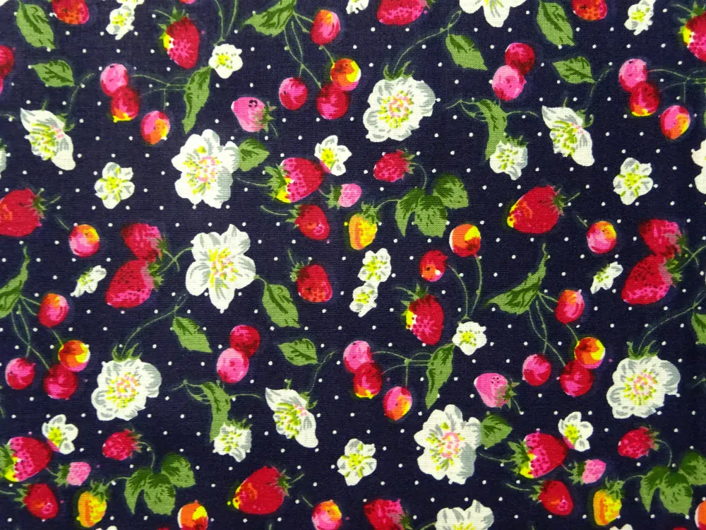 Bavlna tmavomodrá "jahody"