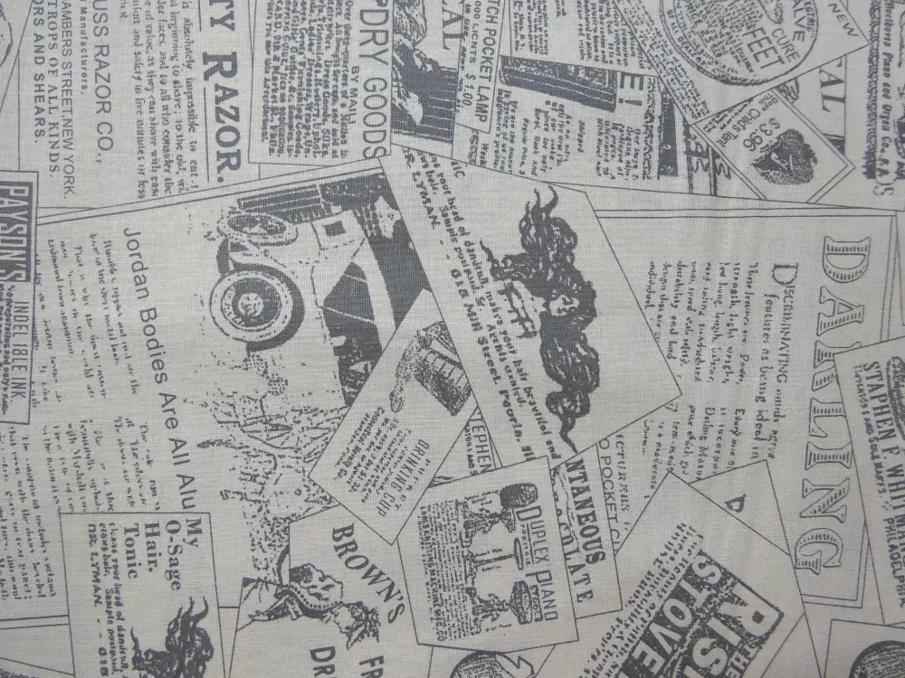 Bavlna svetlobéžová "noviny" 