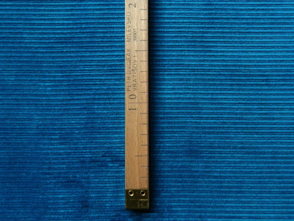 Menžester "oceľovomodrý" 