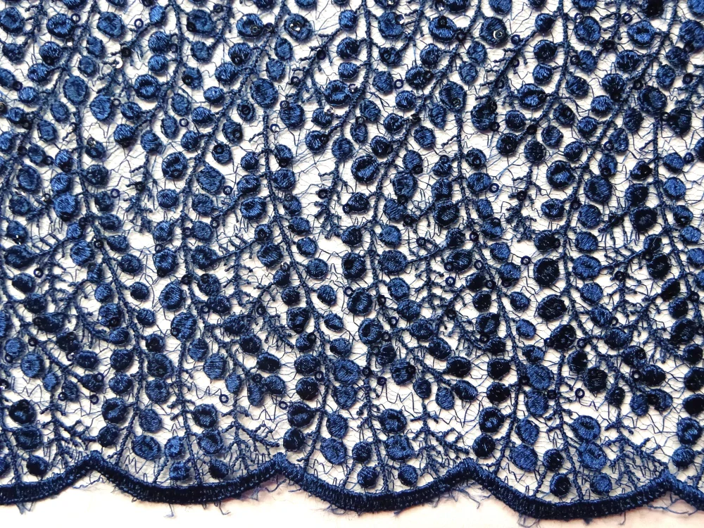 Krajka tmavomodrá "vlnovky" - s flitrami 