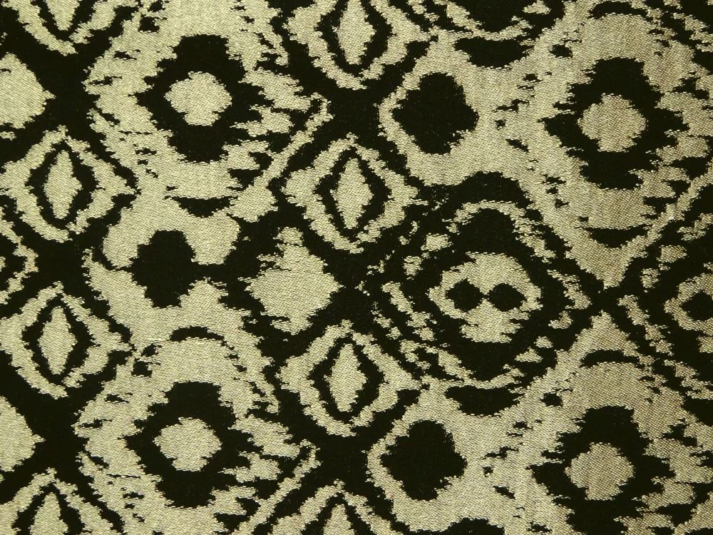 Žakard čierny "zlatý vzor" 