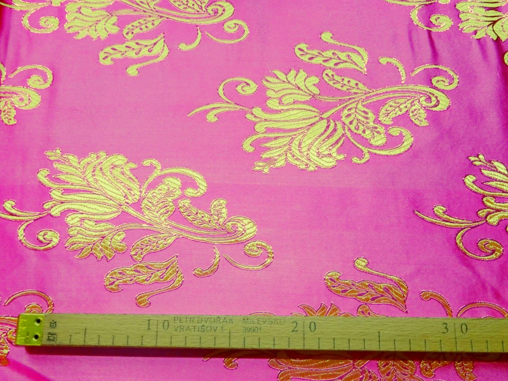 Brokát ružový "žltý vzor" 