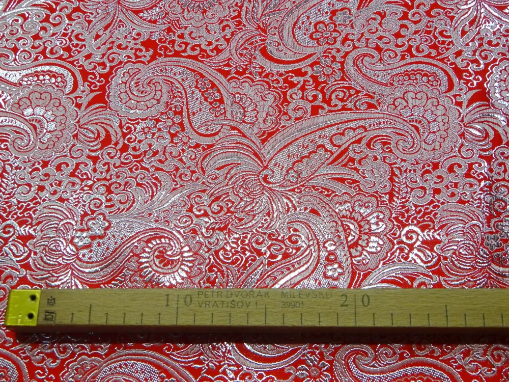 Brokát červený "strieborný vzor" - Taliansko 