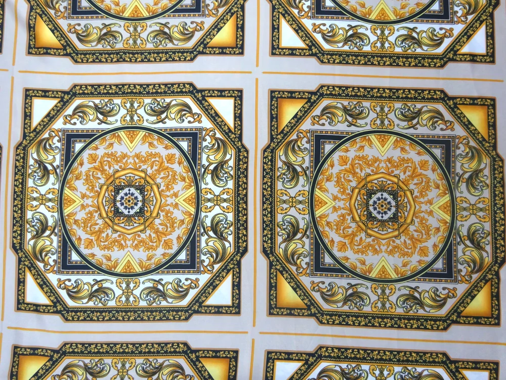 Hodváb béžový "Versace" - bordúra jednostranná 