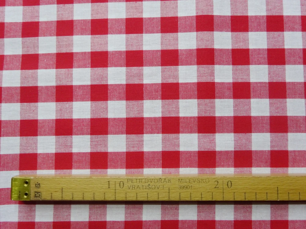 Bavlna biela "červená kocka" - obojstranná 