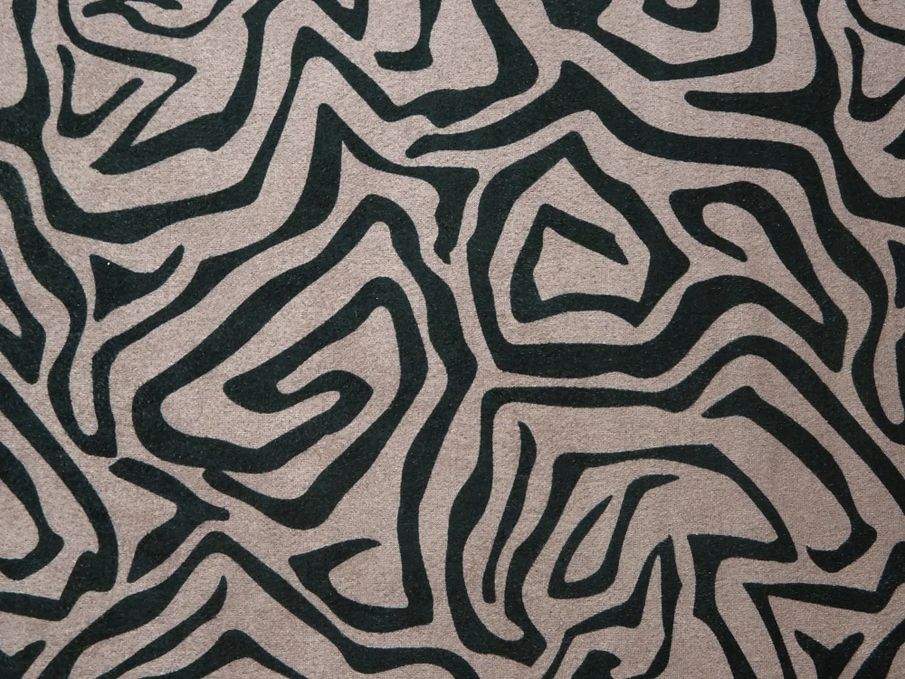 Úplet-imitácia jelenice hnedý "čierny vzor" - zbytok