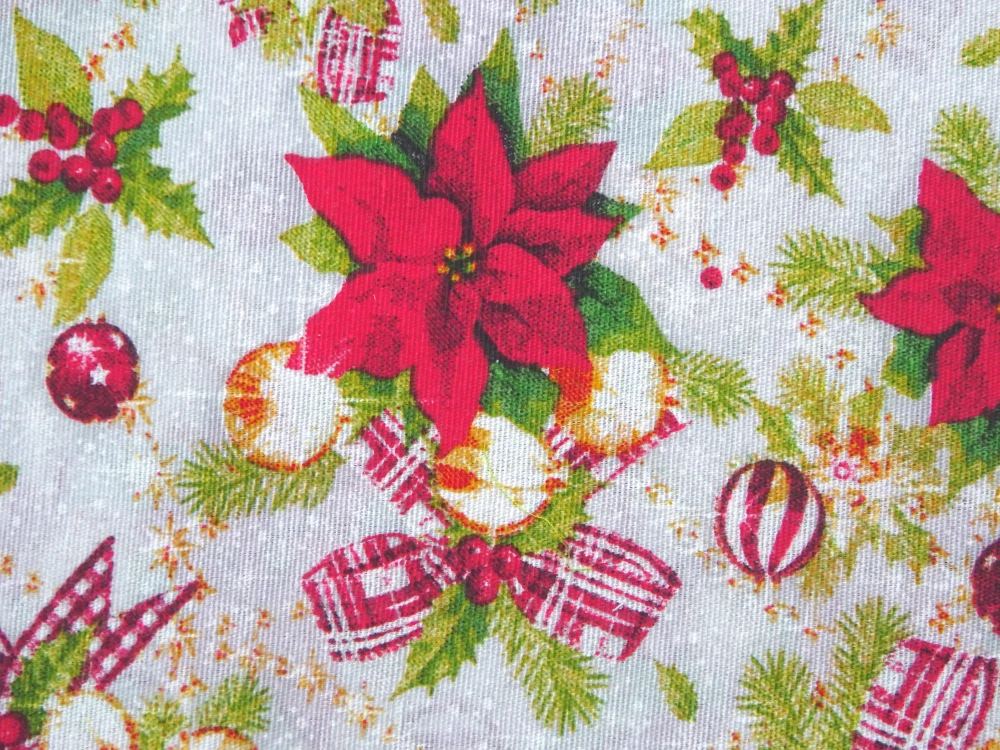 Poťahovka svetlosivá "vianočná ruža" 