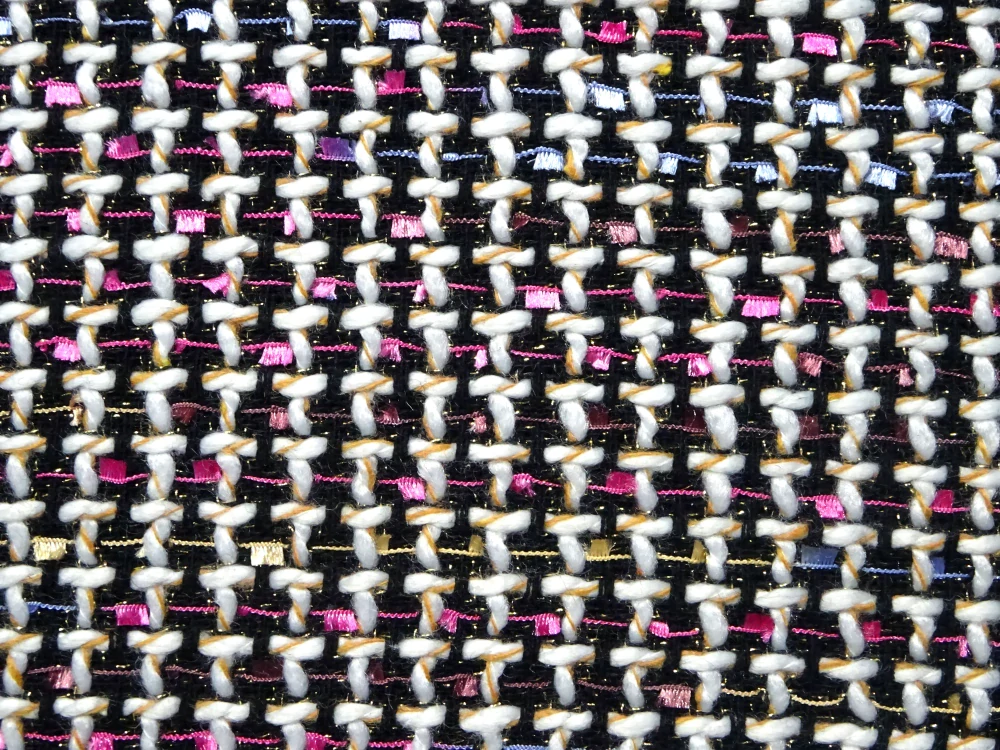 Kostýmovka Chanel čierna "farebné nitky" 