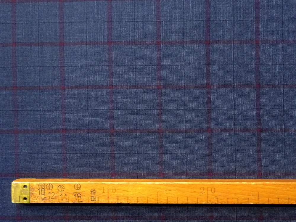 Oblekovka Mário tmavomodrá "vínové káro" 