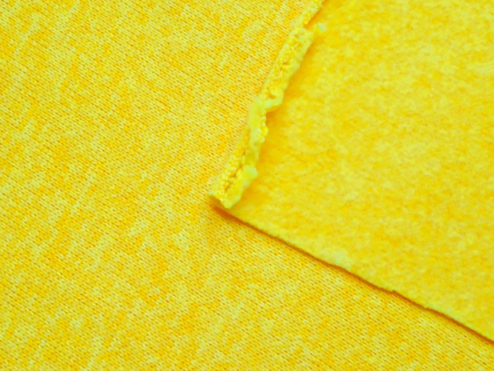 Svetrovina žltá "melír" 