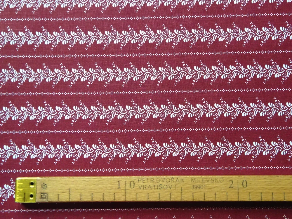 Bavlna vínová "ľudový vzor" 