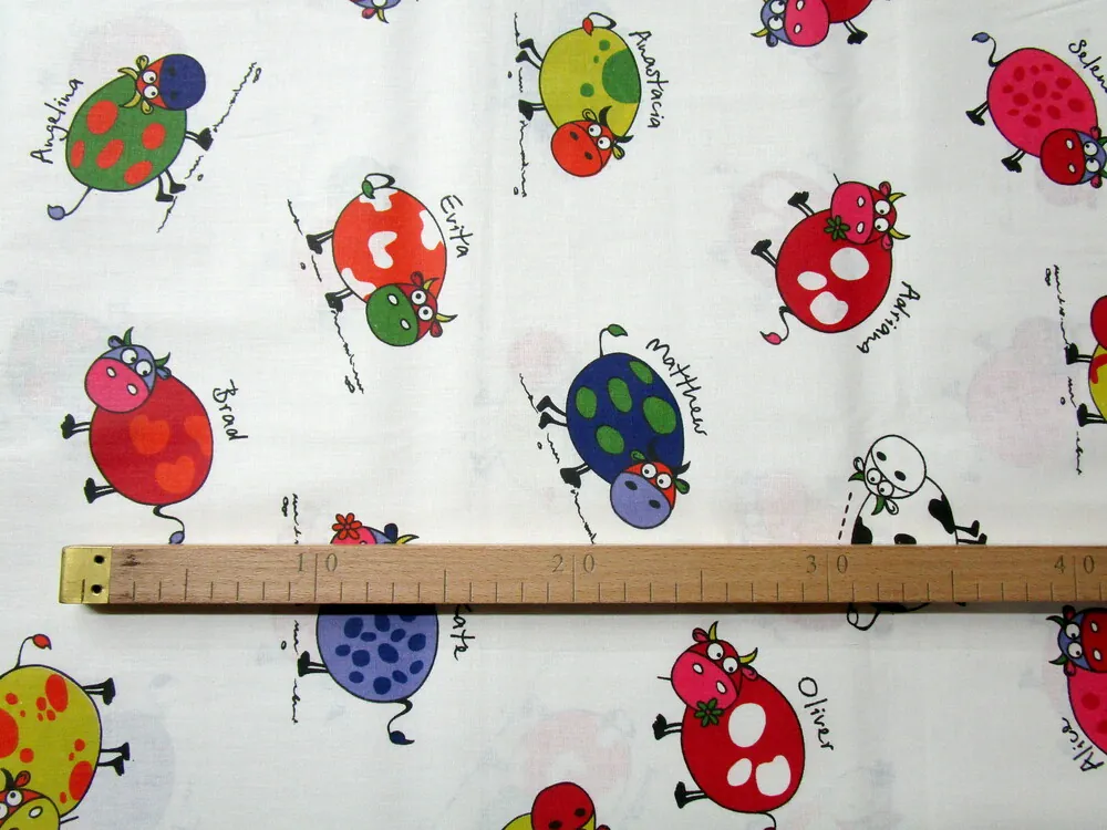 Bavlna smotanová "kravičky s menami"