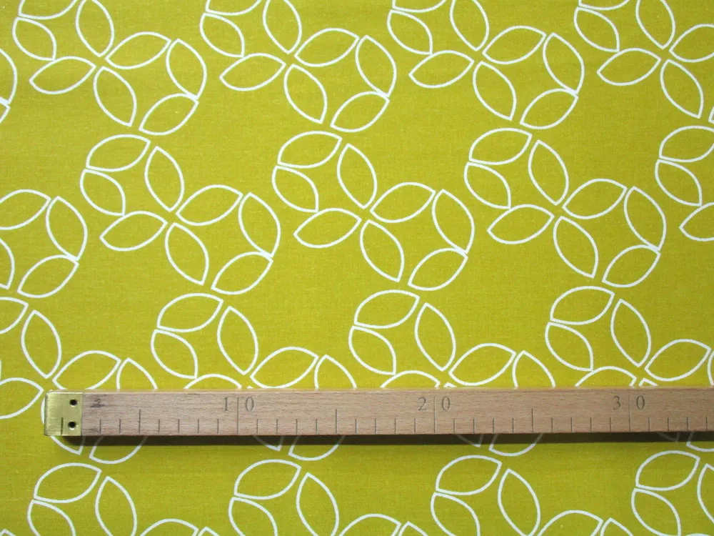 Bavlna okrovo-zelená "biely vzor" - certifikovaná