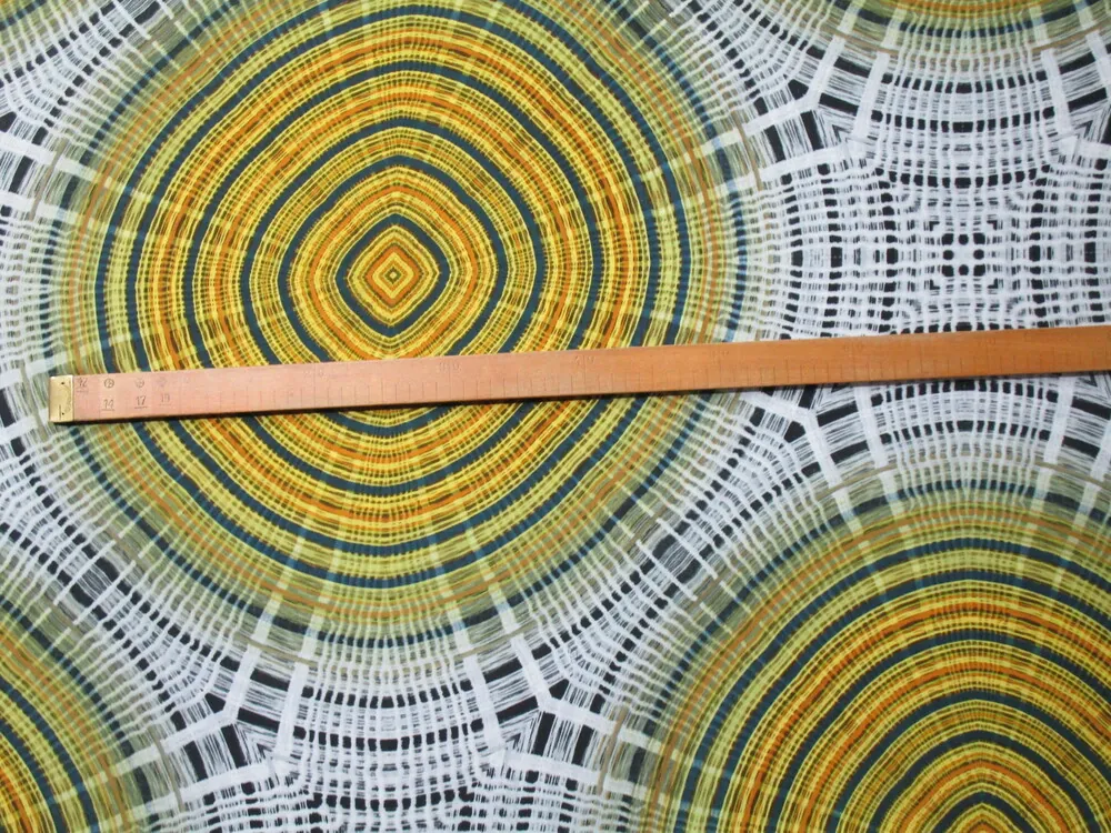 Šatovka s hodvábom "geometrické tvary"