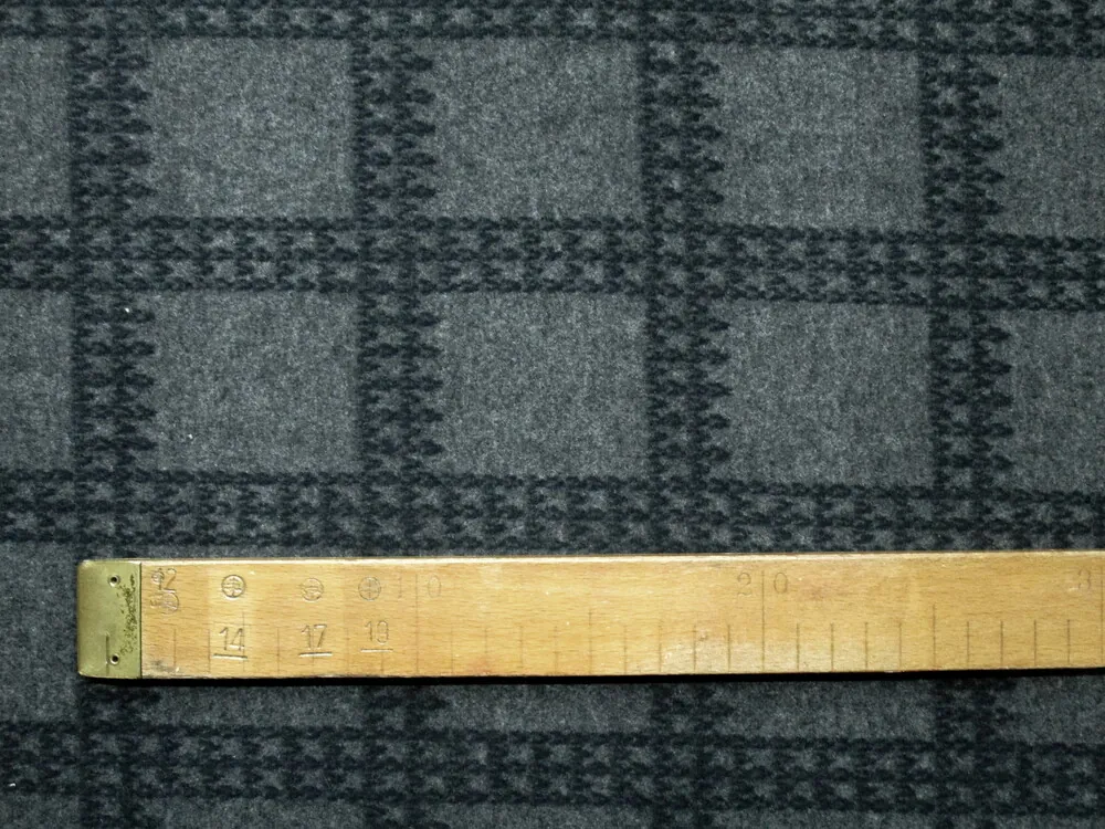 Úplet tmavosivý "tmavomodré káro"