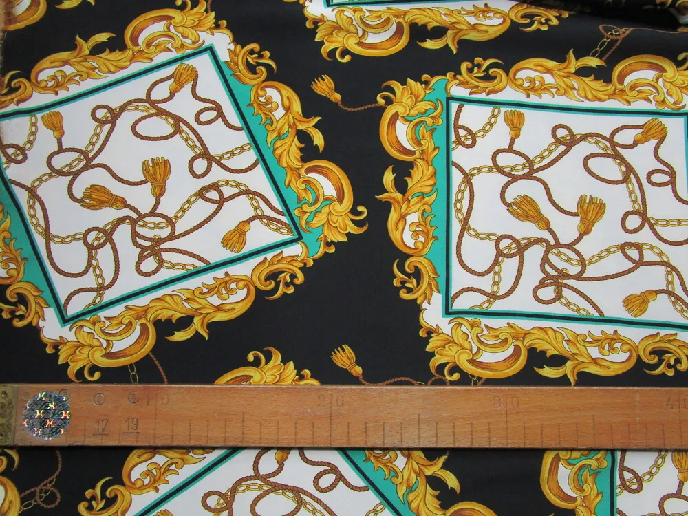 Šatovka hodvábna čierna "ornamenty" II