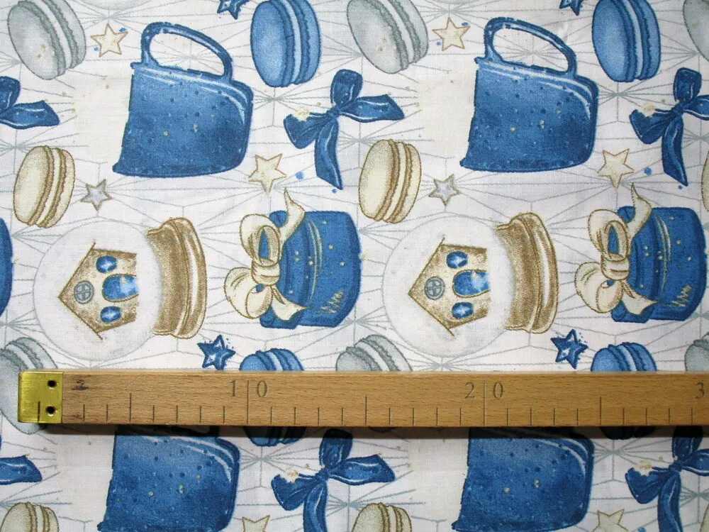 Bavlna biela "makrónky, šálka, mašlička"