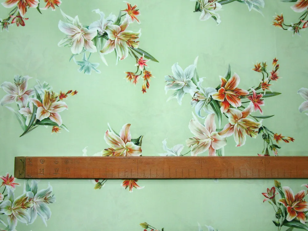 Hodváb zelený "kvety" 