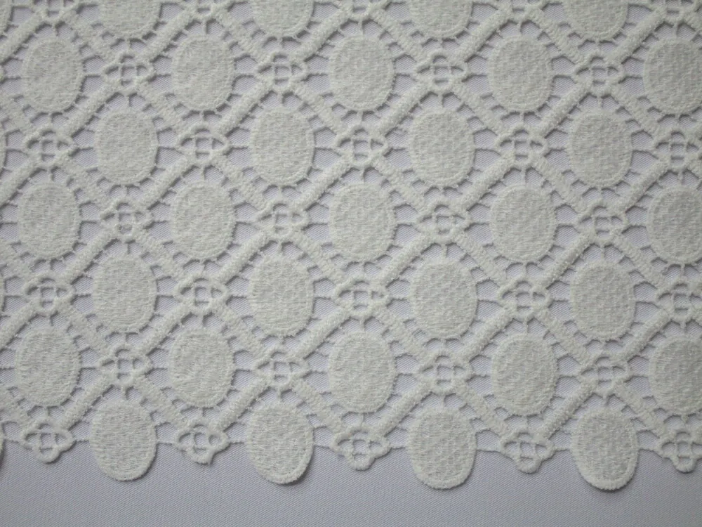 Krajka bavlnená smotanová "oválik, mriežka" 