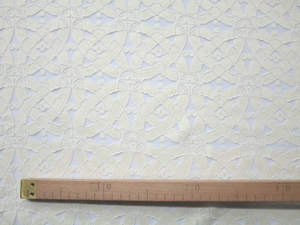 Krajka Elen maslová "prelínajúce sa kruhy"