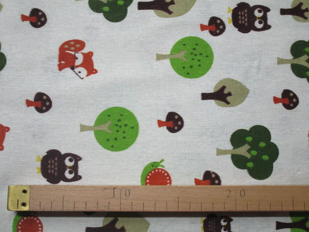 Poťahovka maslová "stromy, sovy, slimáky, hríby"