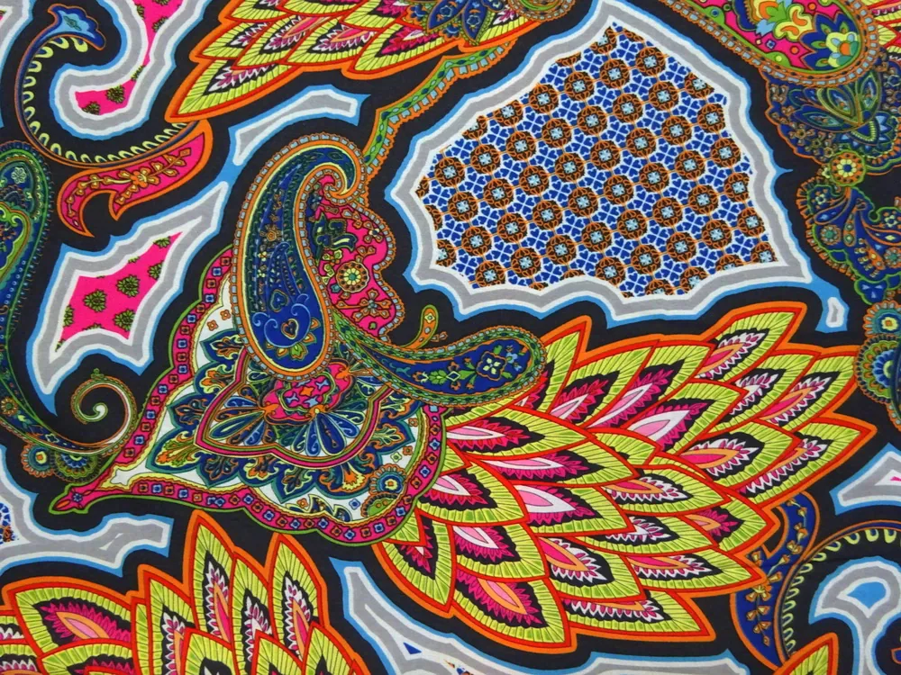 Šatovka "farebné vzory"