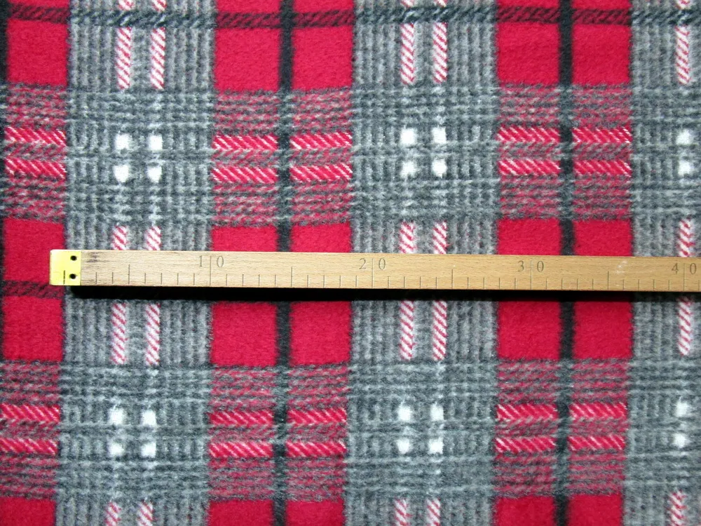 Kabátovina červená "sivo-čierne káro"