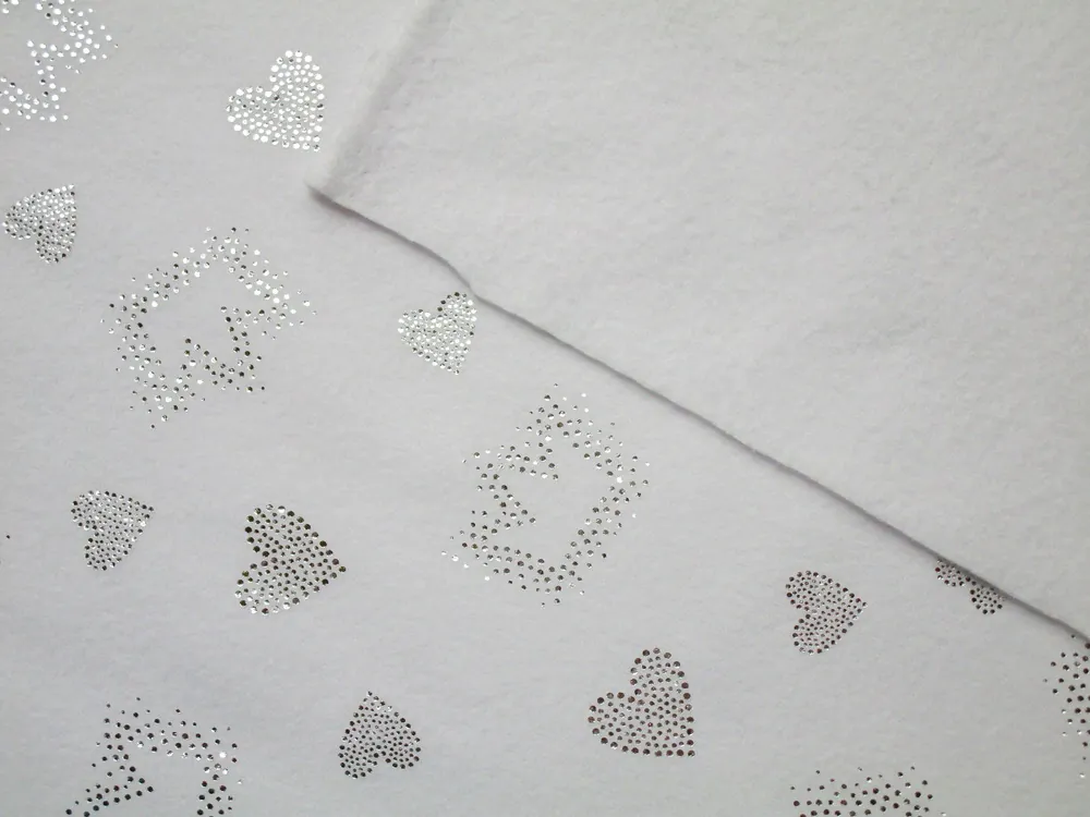 Fleece biely "strieborná korunka a srdiečko"