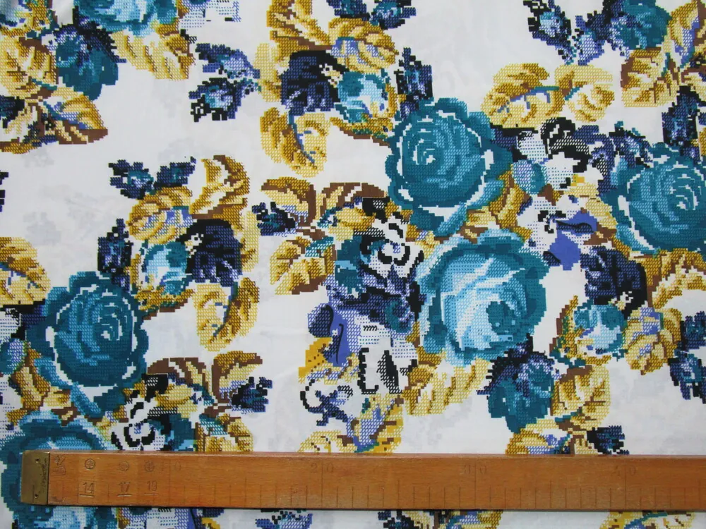 Úplet biely "tyrkysové kvety" - zbytok