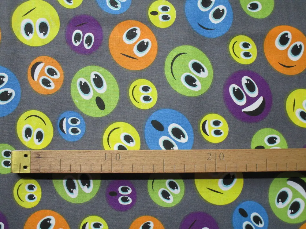 Bavlna tmavosivá "farebný smejko" 