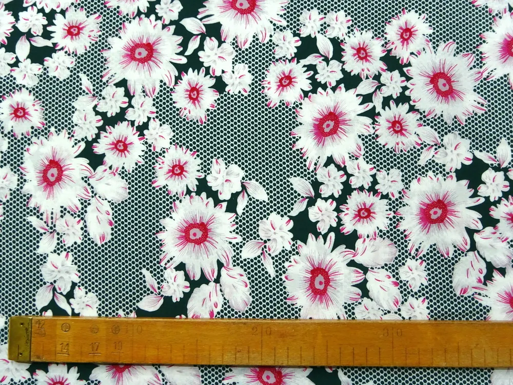 Šatovka tmavozelená "kvety, mriežka"