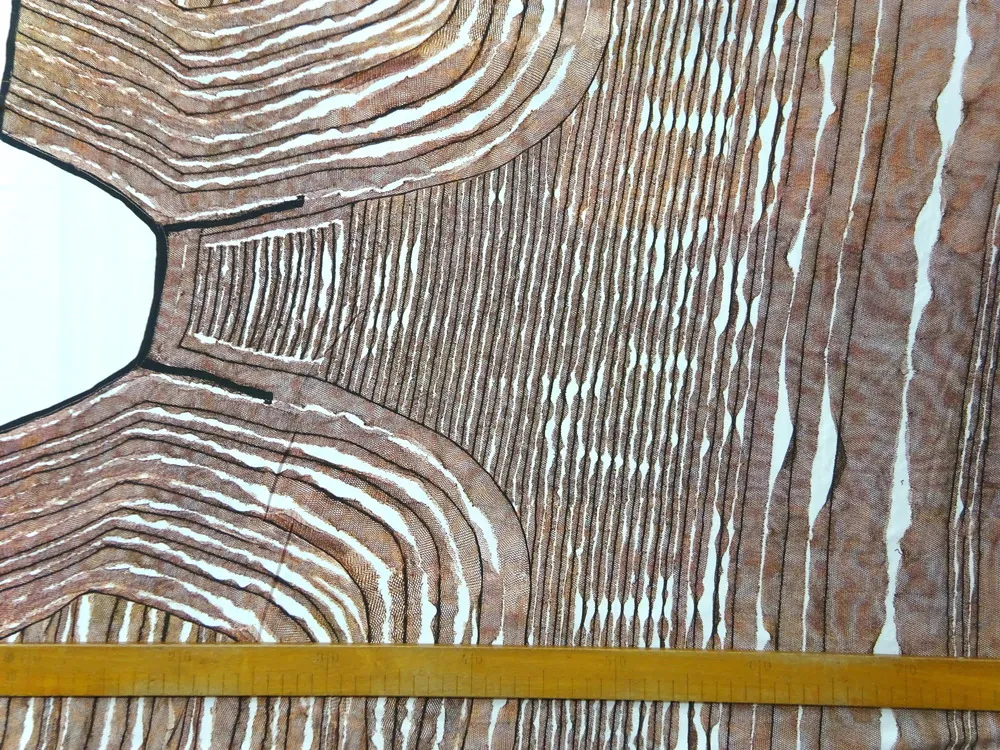 Úplet maslovo-hnedý "výstrih" - raport