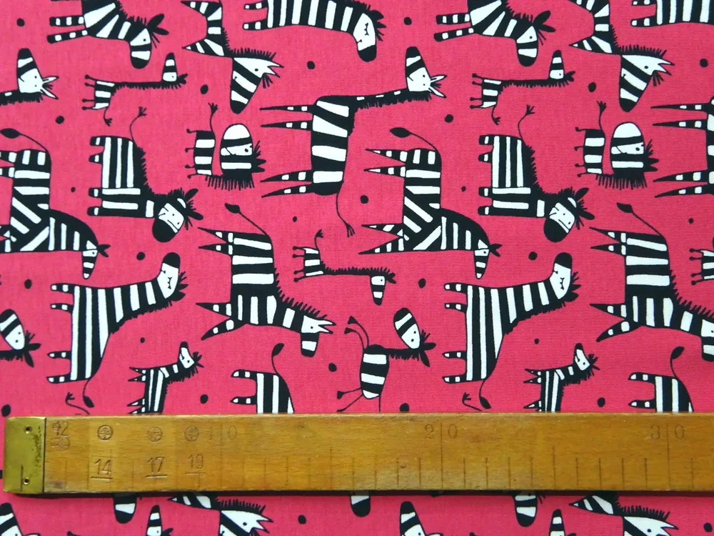 Úplet jahodový "zebra"