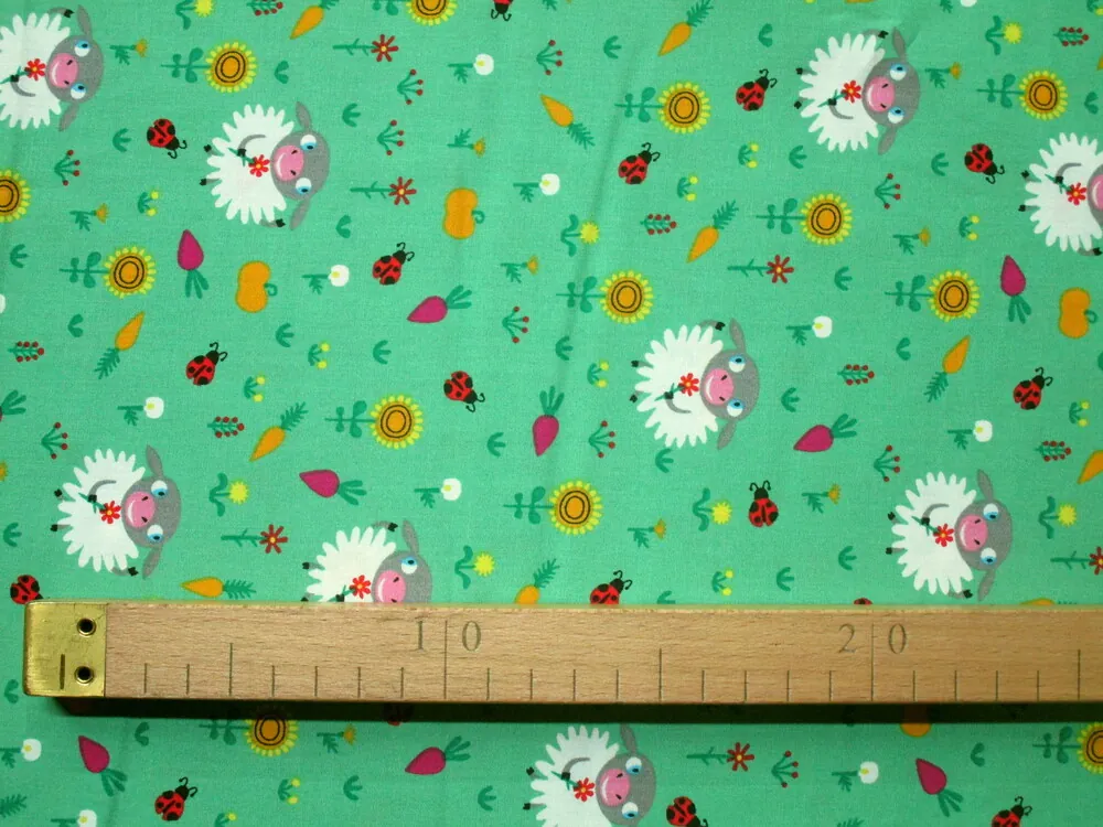 Bavlna zelená "ovečky s kvetinou" 