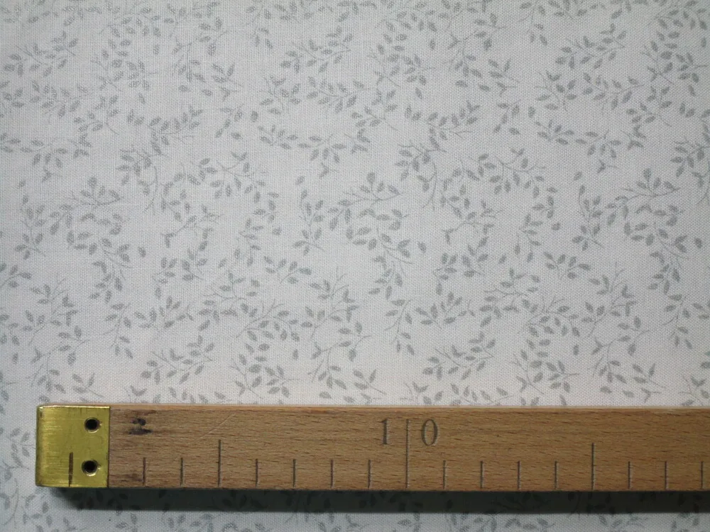 Bavlna biela "strieborné lístky" 