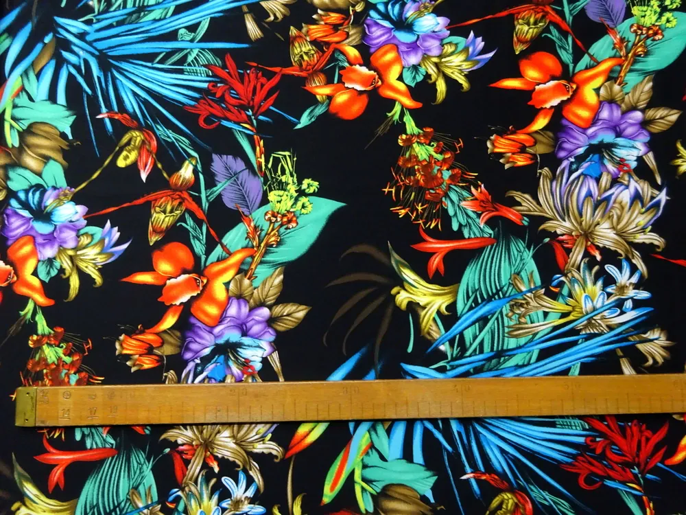 Úplet čierny "kvety"