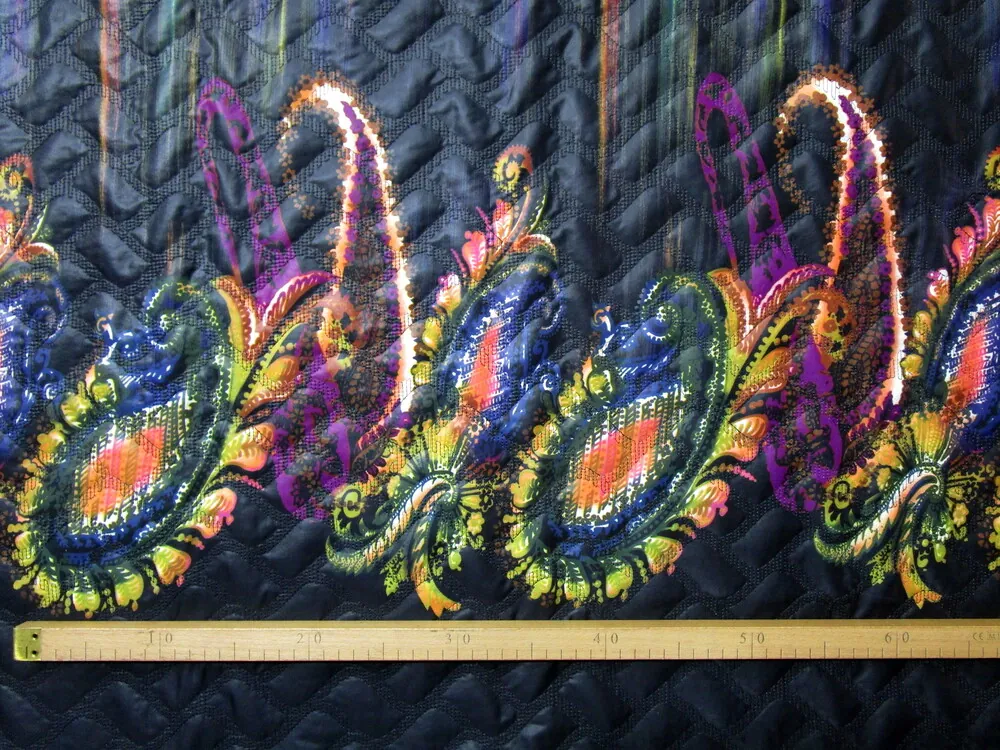 Bundovina čierna "kašmírový vzor" - bordúra jednostranná