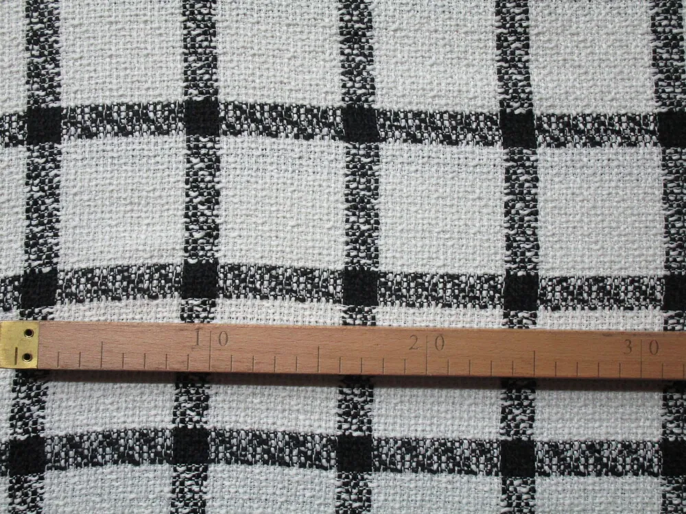 Kabátovina smotanová "čierne káro" - zbytok