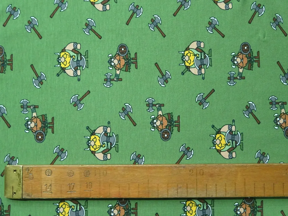 Úplet zelený "viking" 